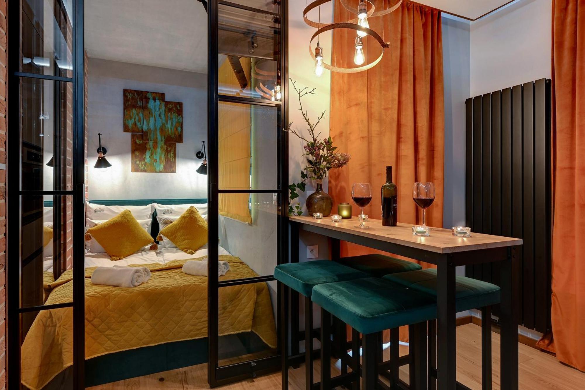 Doki Living & Foodhall By Downtown Apartments Gdańsk Extérieur photo